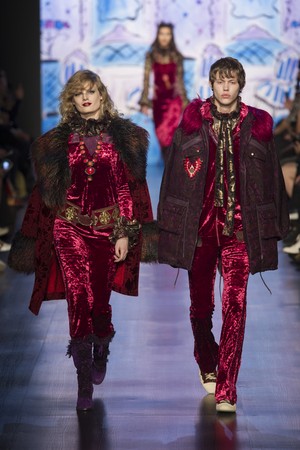 10_Anna_Sui_original_sui_ny_aw17_029.jpg