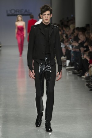 040_Central_Saint_Martins_original_ccsm_ldn_aw17_079.jpg