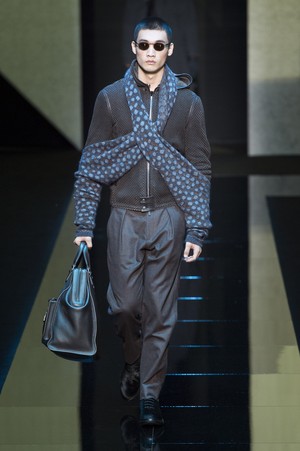 34_Giorgio_Armani_original_arm_mln_aw17_102.jpg