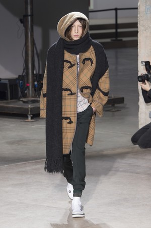 48_Lanvin_original_lvn_prs_aw17_142.jpg