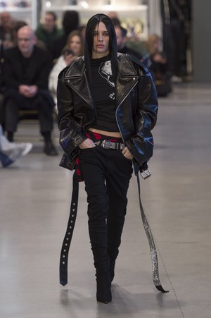 31_Vêtements_original_vtm_FW17_062.jpg