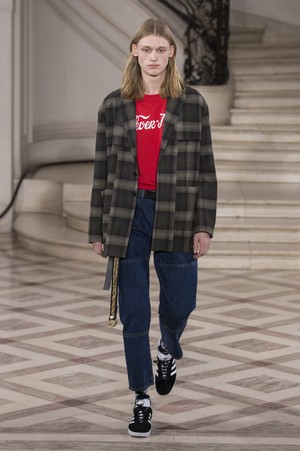 26_Études_Studio_original_etu_aw17_053.jpg
