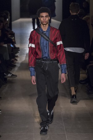 18_OAMC_original_oam_prs_aw17_035.jpg