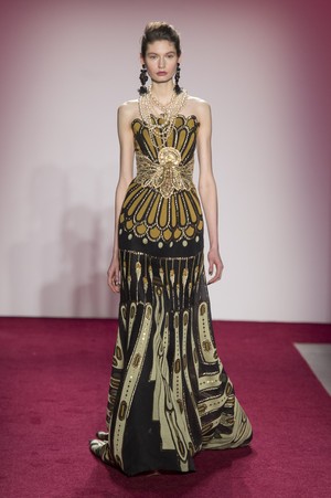37_Naeem_Khan_original_nkh_ny_aw17_073.jpg