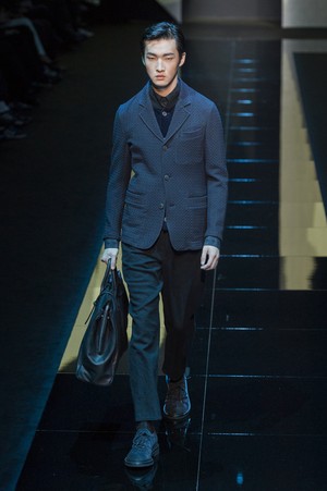 43_Giorgio_Armani_original_arm_mln_aw17_129.jpg