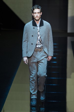18_Giorgio_Armani_original_arm_mln_aw17_054.jpg