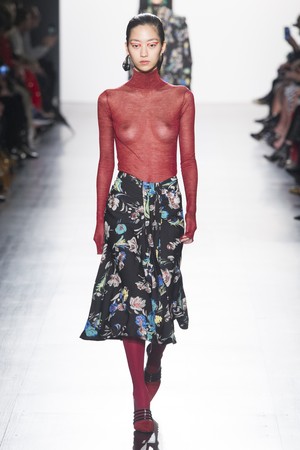 22_Prabal_Gurung_original_pgg_ny_aw17_065.jpg