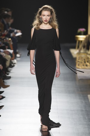 12_Badgley_Mischka_original_mch_ny_aw17_034.jpg