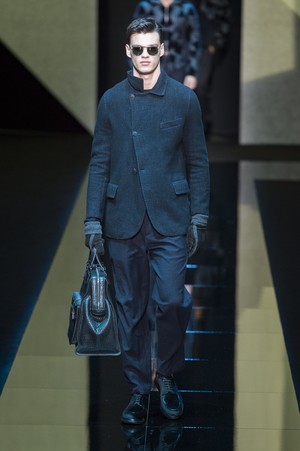 61_Giorgio_Armani_original_arm_mln_aw17_183.jpg