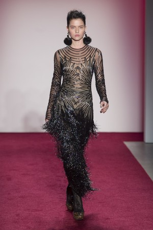 21_Naeem_Khan_original_nkh_ny_aw17_041.jpg