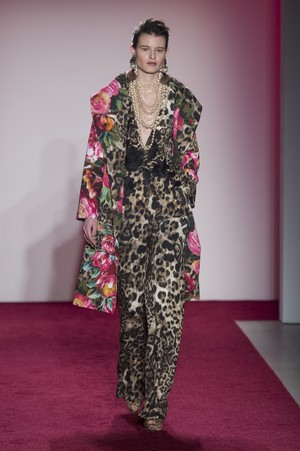 11_Naeem_Khan_original_nkh_ny_aw17_021.jpg