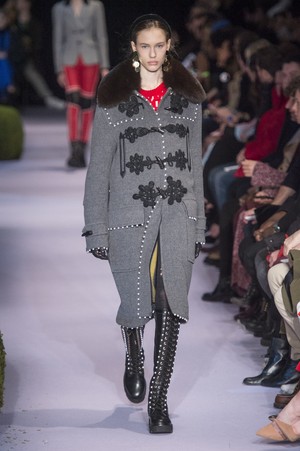01_Altuzarra_original_alz_ny_aw17_002.jpg