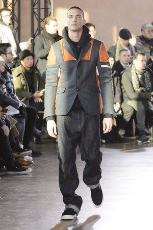 36_Junya_Watanabe_original_wat_aw17_106.jpg