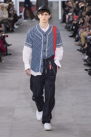 10_Louis_Vuitton_original_vui_prs_aw17_029.jpg