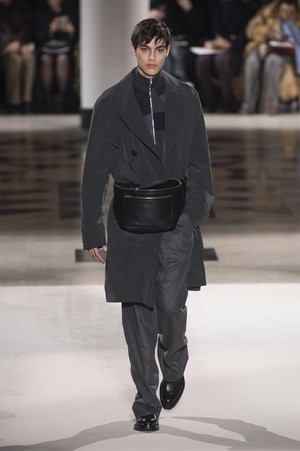 19_Hermès_original_her_aw17_055.jpg
