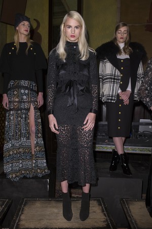 04_Veronica_Beard_original_vbd_ny_aw17_007.jpg