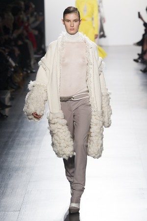 06_Prabal_Gurung_original_pgg_ny_aw17_017.jpg