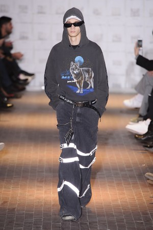 20_Palm_Angels_original_pag_mln_aw17_039.jpg