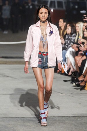 44_Tommy_Hilfiger_original_hfg_ss17_090.jpg