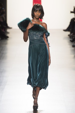 15_Tadashi_Shoji_original_tds_ny_aw17_030.jpg
