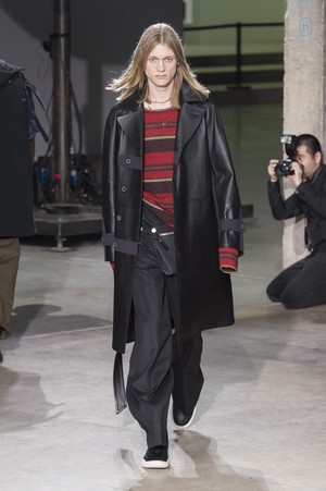 46_Lanvin_original_lvn_prs_aw17_136.jpg