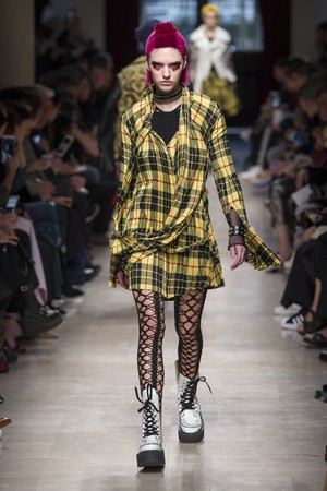32_Junya_Watanabe_original_wat_aw17_095.jpg
