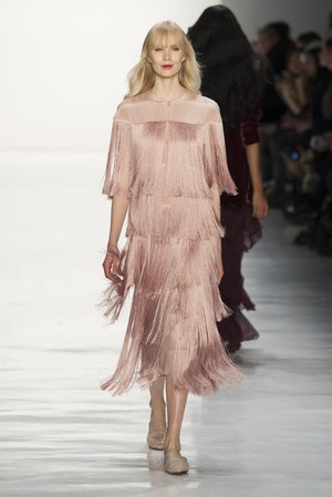 02_Erin_Fetherston_original_fhn_ny_aw17_003.jpg