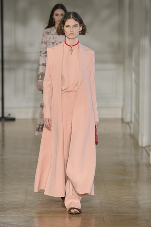 48_Valentino_original_val_prs_aw17_142.jpg