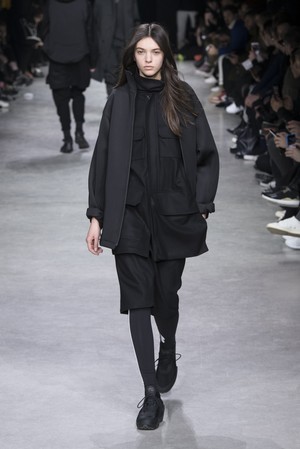 41_Y-3_original_oto_prs_aw17_119.jpg