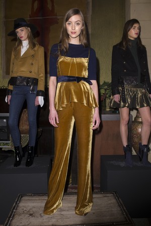 08_Veronica_Beard_original_vbd_ny_aw17_015.jpg