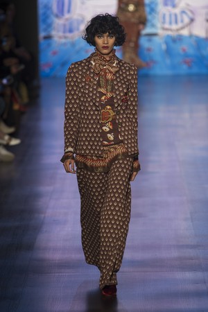 23_Anna_Sui_original_sui_ny_aw17_068.jpg