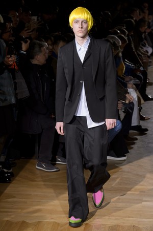 19_Comme_des_Garçons_Homme_Plus_original_ghp_prs_aw17_037.jpg