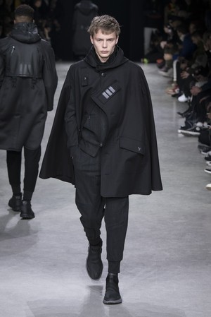 52_Y-3_original_oto_prs_aw17_152.jpg
