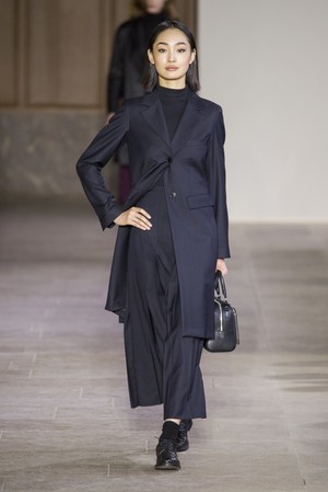 11_Agnes_B_original_agb_prs_aw17_021.jpg