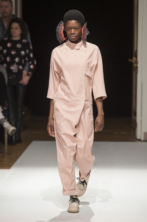 14_Henrik_Vibskov_original_vbk_aw17_033.jpg