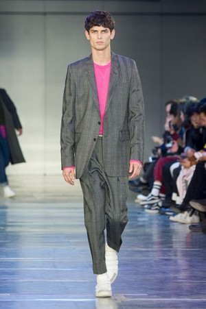 23_Ami_Alexandre_Mattiussi_original_ami_aw17_045.jpg
