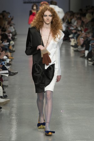 134_Central_Saint_Martins_original_ccsm_ldn_aw17_267.jpg