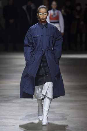 51_Kenzo_original_knz_prs_aw17_152.jpg