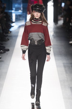 30_Desigual_original_dgl_ny_aw17_059.jpg