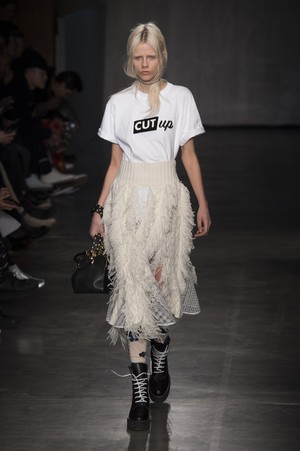 47_Sacai_original_sac_aw17_093.jpg