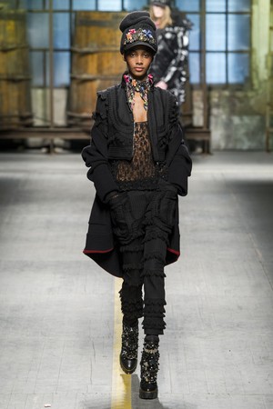 39_DSquared2_original_dsq_mln_aw17_117.jpg