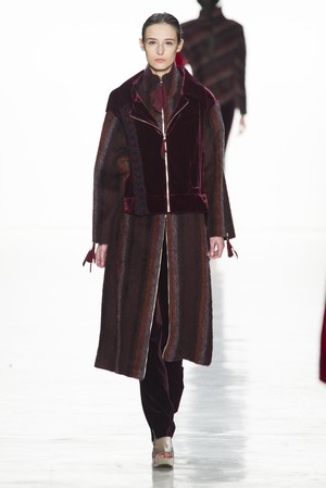 22_Son_Jung_Wan_original_sjw_ny_aw17_43.jpg
