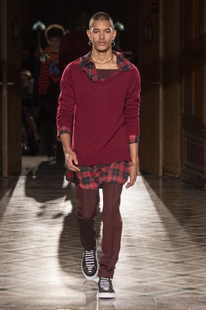 25_Givenchy_original_giv_prs_aw17_073.jpg