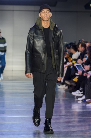11_Ami_Alexandre_Mattiussi_original_ami_aw17_021.jpg