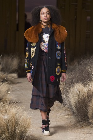 16_Coach_original_coa_ny_aw17_032.jpg