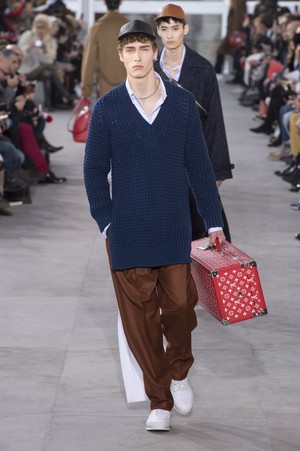 04_Louis_Vuitton_original_vui_prs_aw17_011.jpg