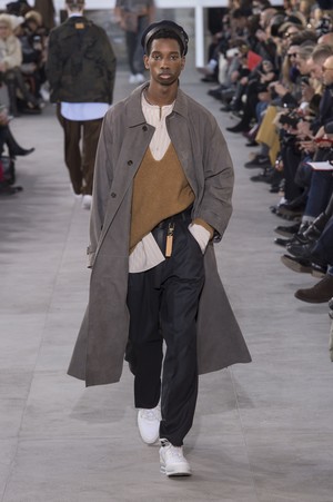 30_Louis_Vuitton_original_vui_prs_aw17_089.jpg