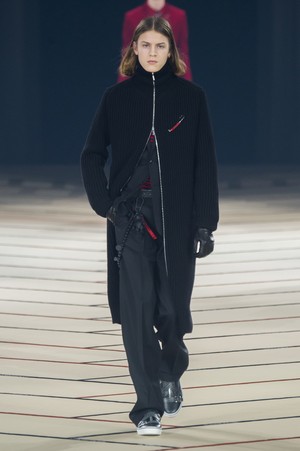 07_Dior_Homme_original_dioh_aw17_020.jpg