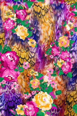 动物纹 羽毛 花朵 花卉 紫色 玫红色印花花型图片